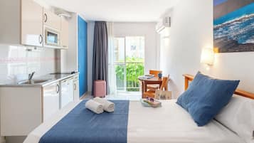 In-room safe, desk, free WiFi, bed sheets