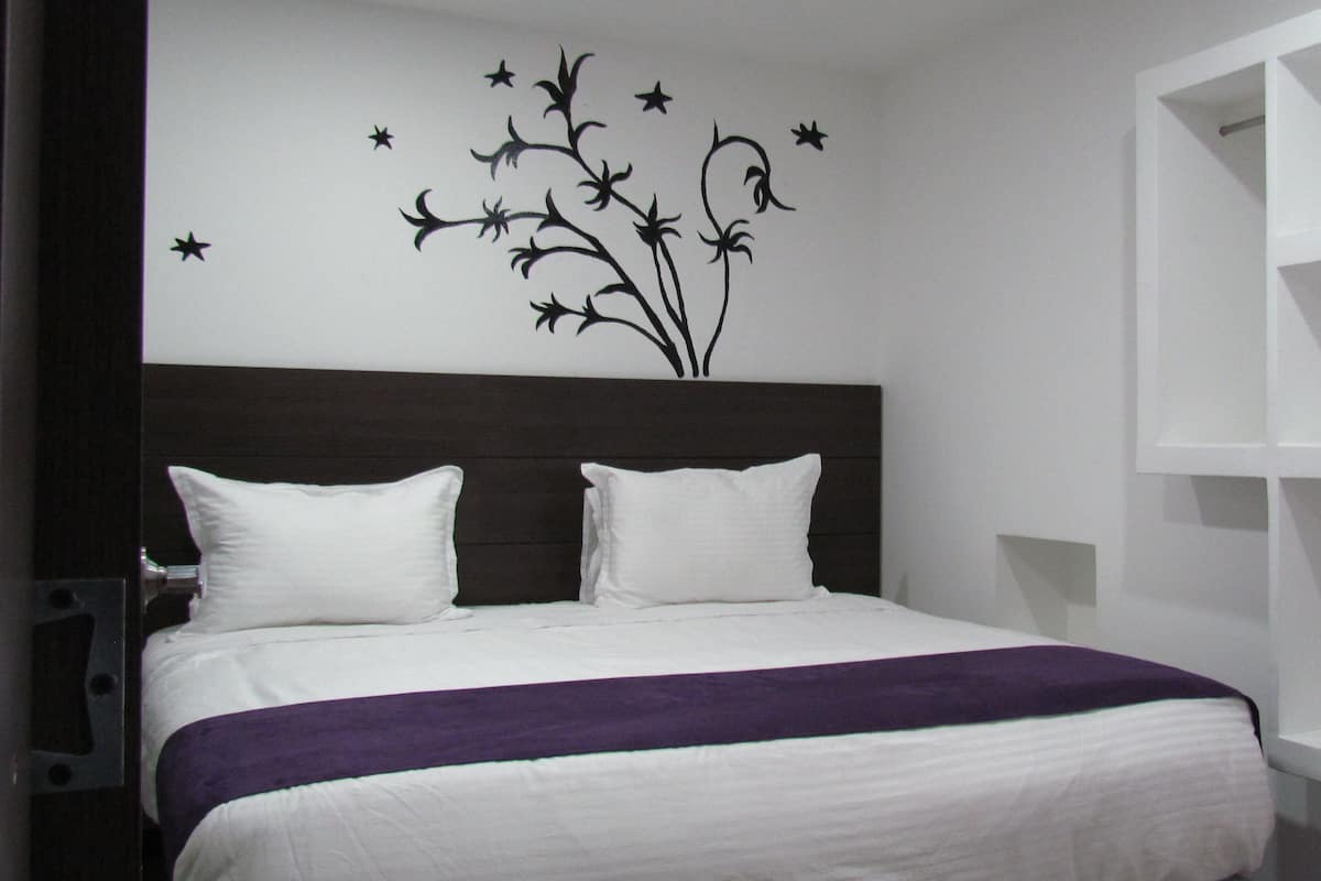 Minibar, escritorio, camas plegables/adicionales y wifi gratis 