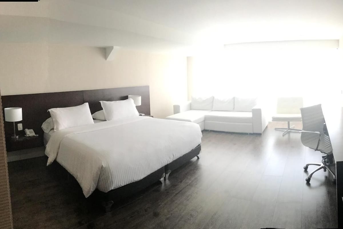 Frette Italian sheets, premium bedding, down duvets, pillow-top beds