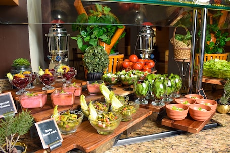 Buffet. Western Hotel - Ghayathi