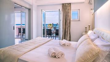 Apartment, Sea View | In-room safe, soundproofing, iron/ironing board, free WiFi