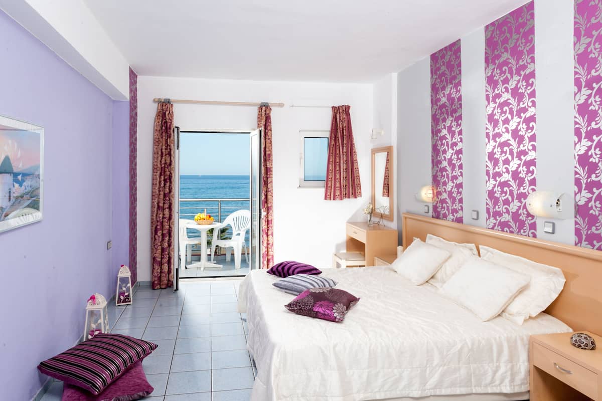 Monolocale, vista mare (2 adults) | 1 camera, una cassaforte in camera, insonorizzazione