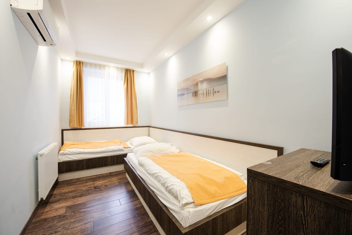 Luxury Apartment, 4 Bedrooms