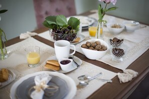 Petit déjeuner buffet compris tous les jours