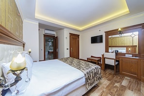 Standard Single Room | Minibar, in-room safe, blackout drapes, soundproofing - Lausos Palace Hotel (Istanbul)