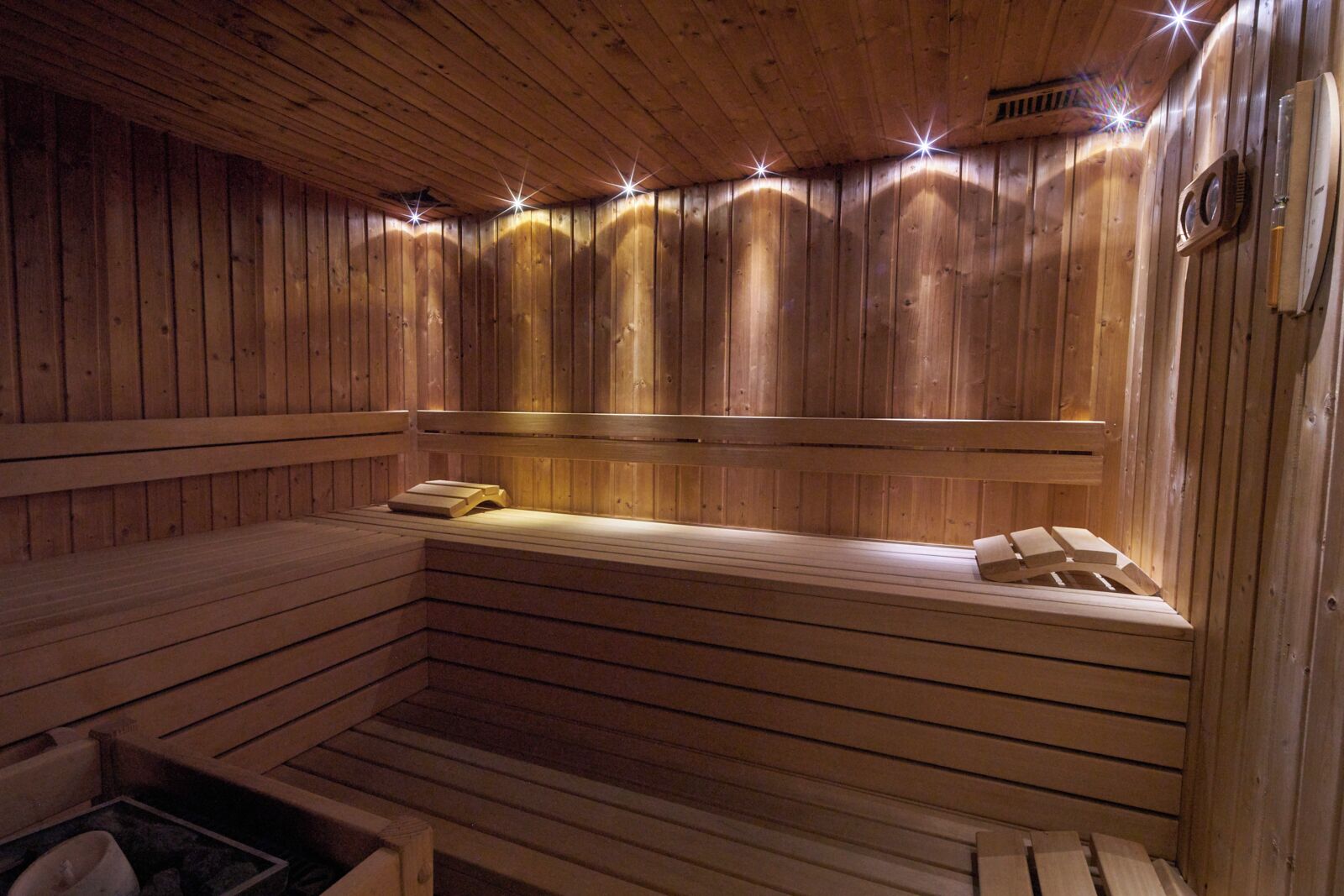 body treatments, body scrubs, facials, massages