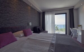 Junior Suite Front sea view (2+2)