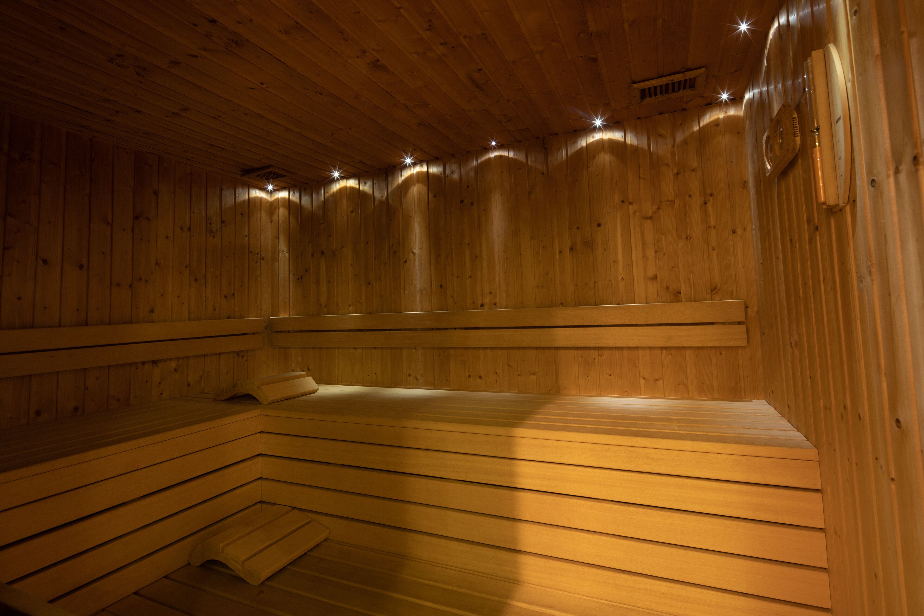 body treatments, body scrubs, facials, massages