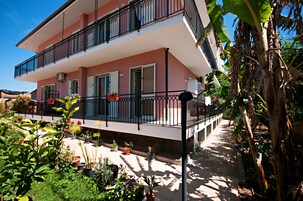 บริเวณภายนอก