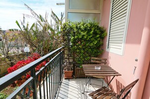 双人房, 私人浴室 | 阳台