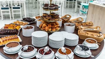 Daily buffet breakfast for a fee
