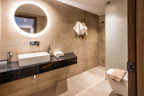 Deluxe One Bedroom Apartment with Private Pool | Bathroom | Free toiletries, hair dryer, towels, soap