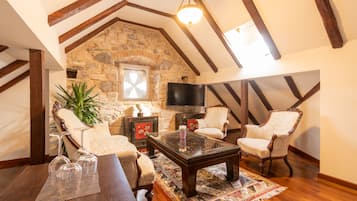 Family Suite | 客厅 | 32-英寸LED 电视(配备卫星频道)、电视、加热地板