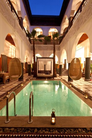 Indoor pool, outdoor pool - Hotel & spa Riad El Walaa (Marrakech)