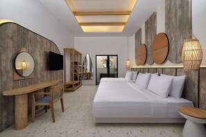Minibar, in-room safe, desk, free WiFi - Jambuluwuk Oceano Resort Gili Trawangan (Gili Trawangan)