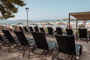 Sun deck