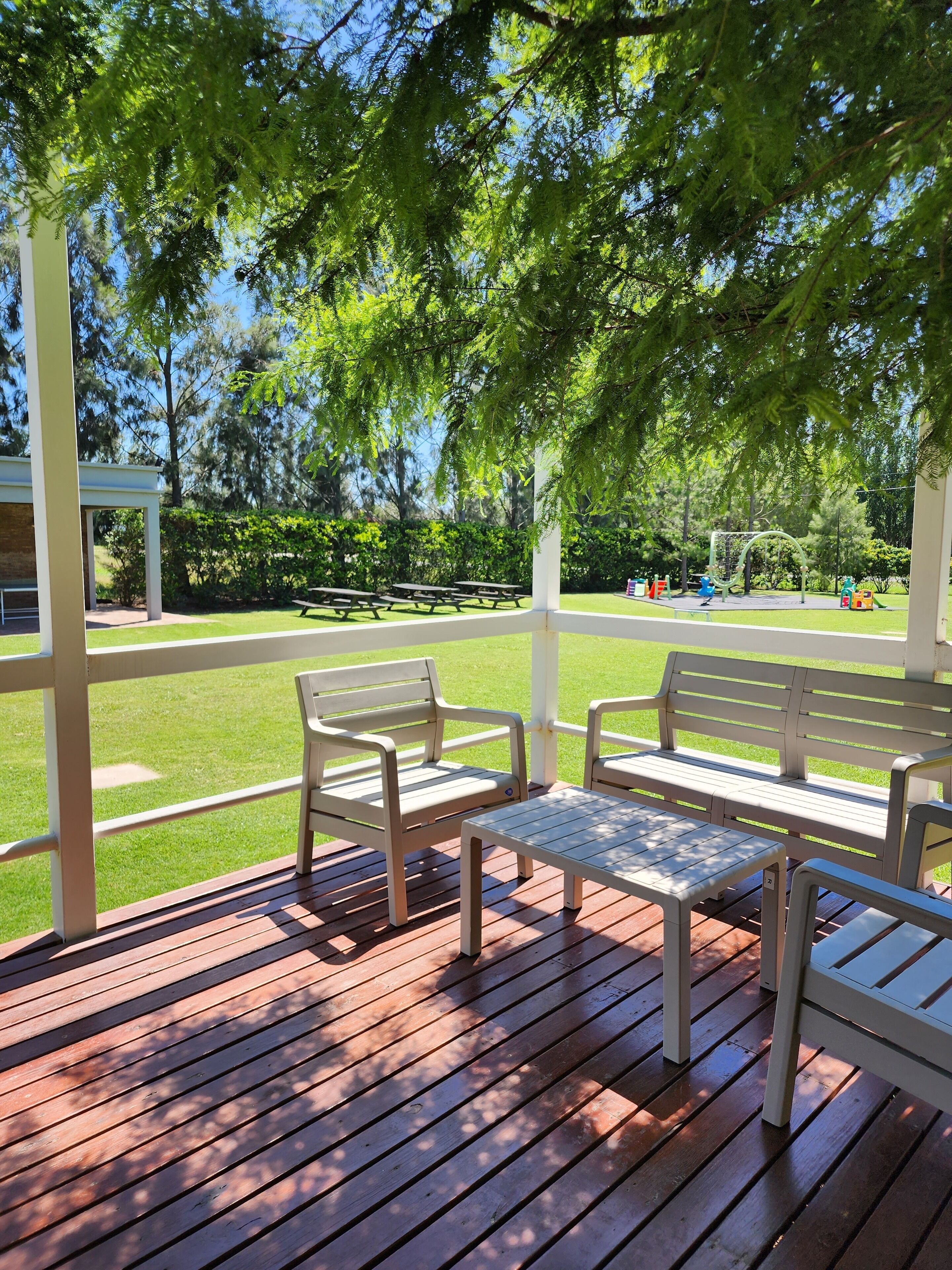 40-inch led tv with cable channels, tv