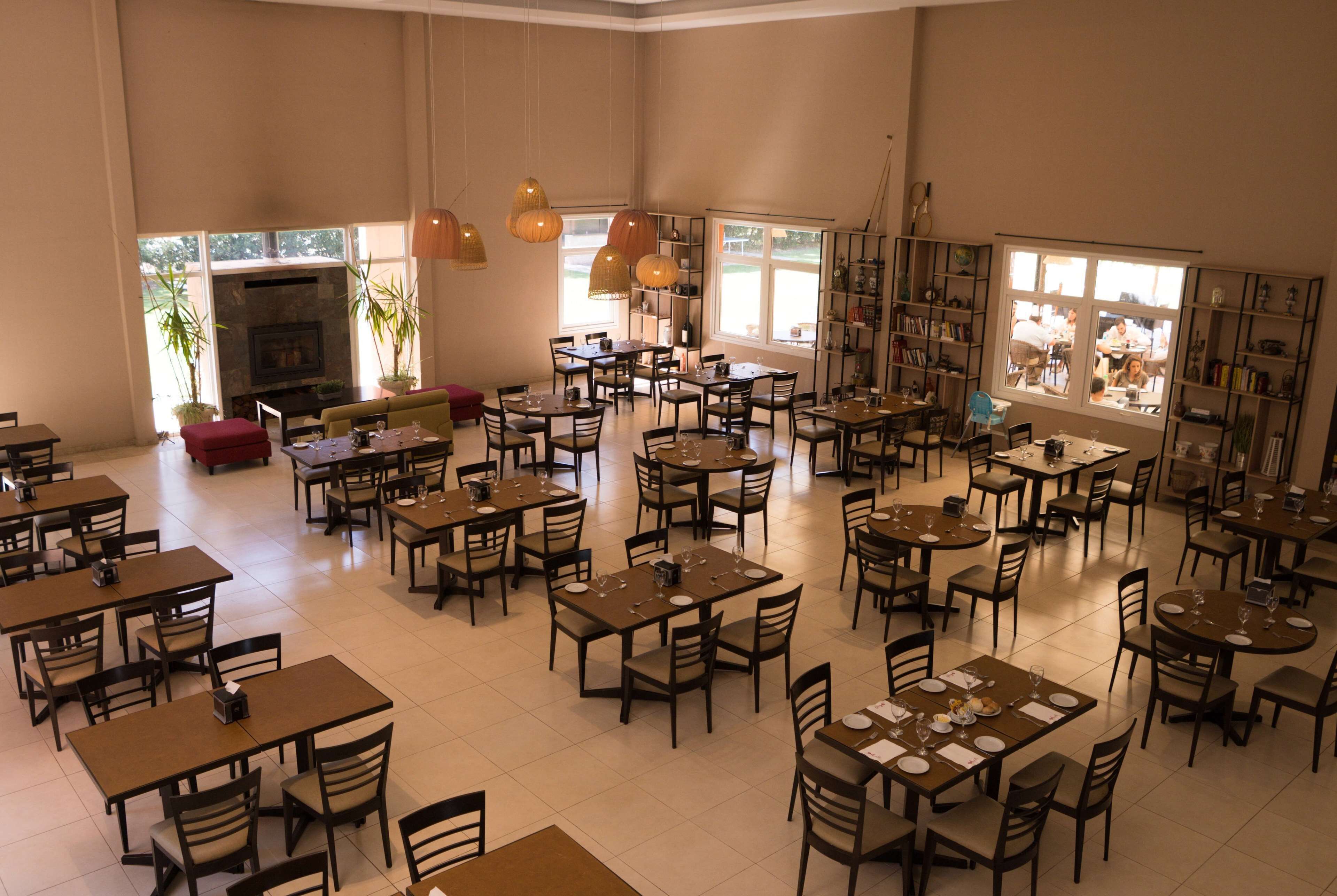 Dagelijks continentaal ontbijt inbegrepen