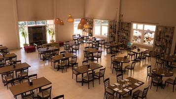 Dagelijks continentaal ontbijt inbegrepen