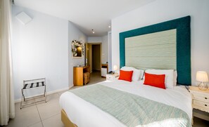 Double Room, 1 Double Bed | Living room | Flat-screen TV - Bat Galim Boutique Hotel (Haifa)
