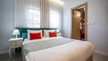 Minibar, in-room safe, desk, soundproofing