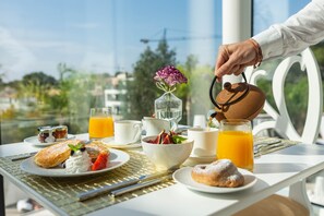 Tägliches inbegriffenes Frühstücksbuffet
