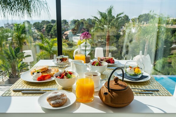 Free daily buffet breakfast - Portals Hills Boutique Hotel (Calvia)