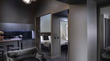 Paritalo, 2 makuuhuonetta, terassi | Kylpyhuone | Erillinen kylpyamme ja suihku, designer-hygieniatuotteet