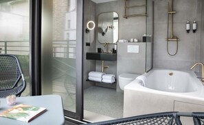 Superior Double Room, Terrace | Bathroom | Separate tub and shower, designer toiletries, hair dryer, towels
