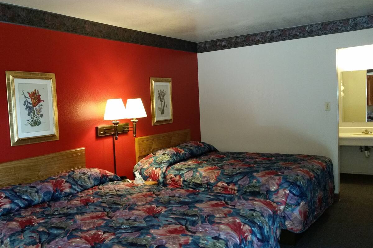 Standard Room, 2 Queen Beds