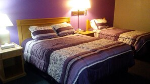 Standard Room, 1 Bedroom, Accessible | Desk, iron/ironing board, free WiFi, bed sheets