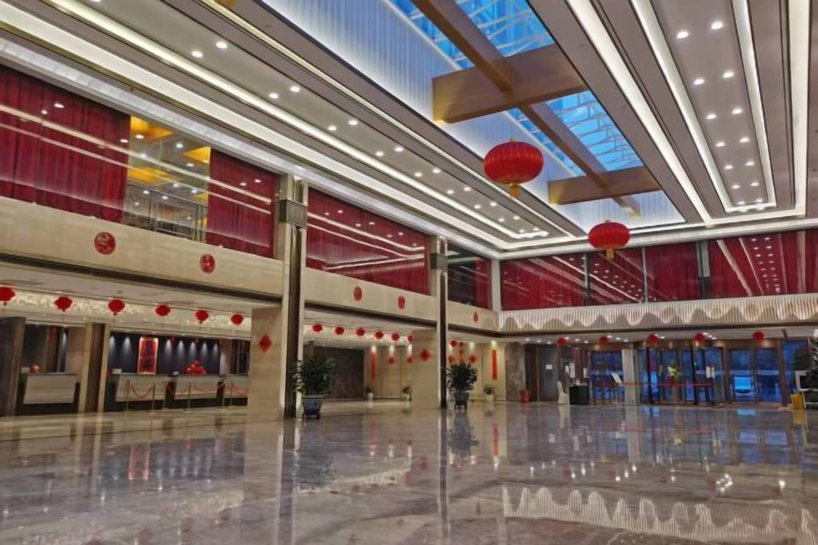 المنشأة من الداخل