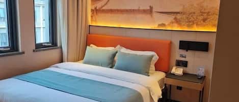 Blackout curtains, free WiFi, bed sheets