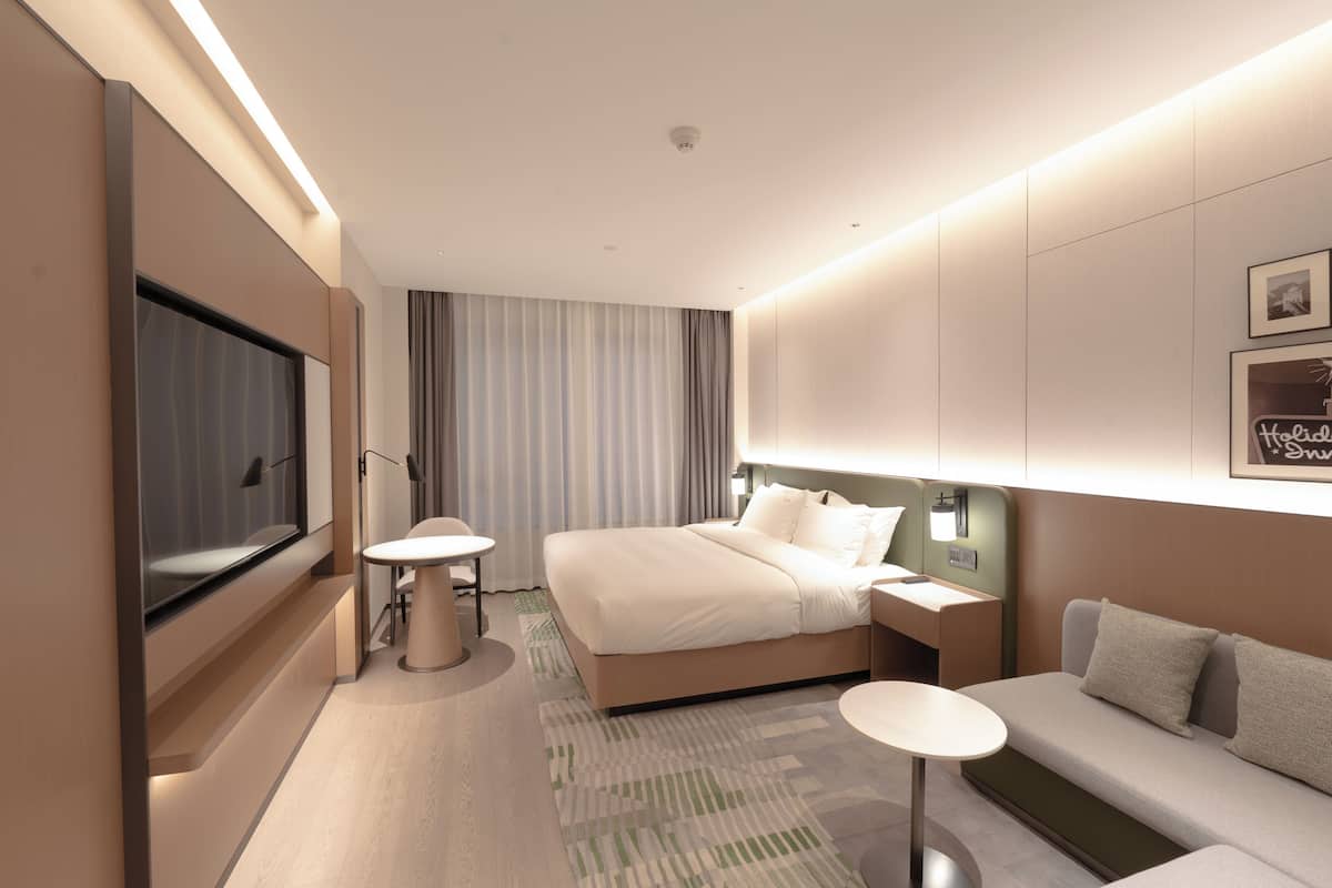 Habitación Premium, 1 cama de matrimonio grande | Cortinas opacas, wifi gratis, ropa de cama