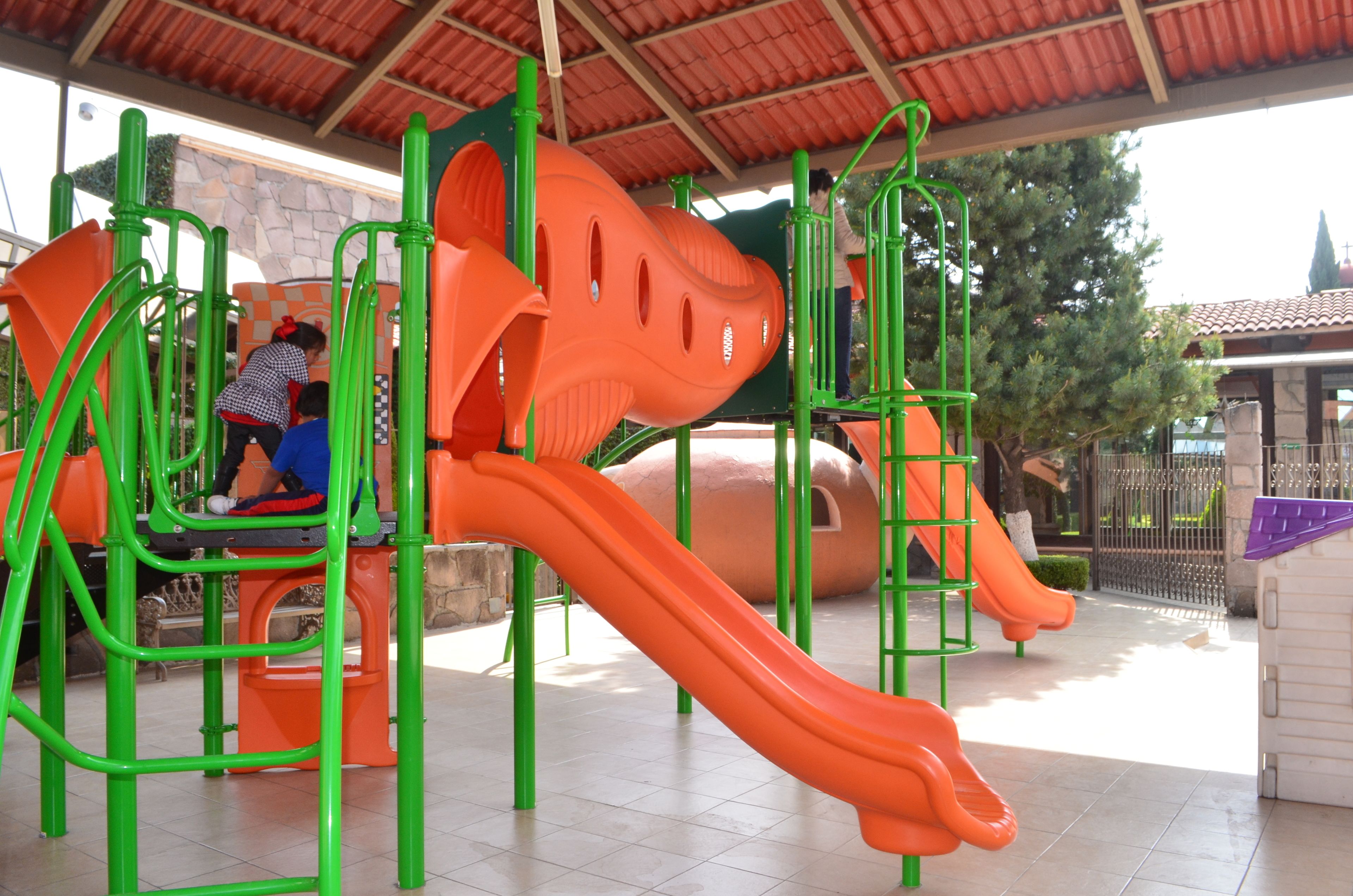 children’s play area – outdoor