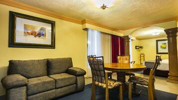 Suite junior, 1 cama King size | Comedor