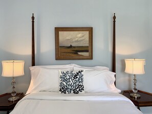 Room, 1 Queen Bed | Premium bedding, individually decorated, individually furnished - The Oak Bluffs Inn (Oak Bluffs)