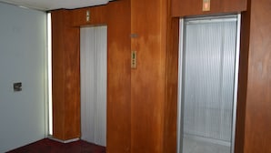 1 bedroom, in-room safe