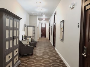 Hallway - The Dilworth Inn (Gonzales)