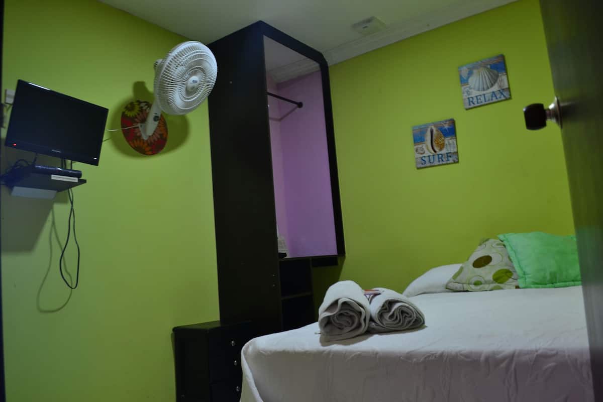 Economy Double Room, 1 Bedroom, Shared Bathroom, Tower | Premium bedding, down duvets, pillow-top beds, in-room safe