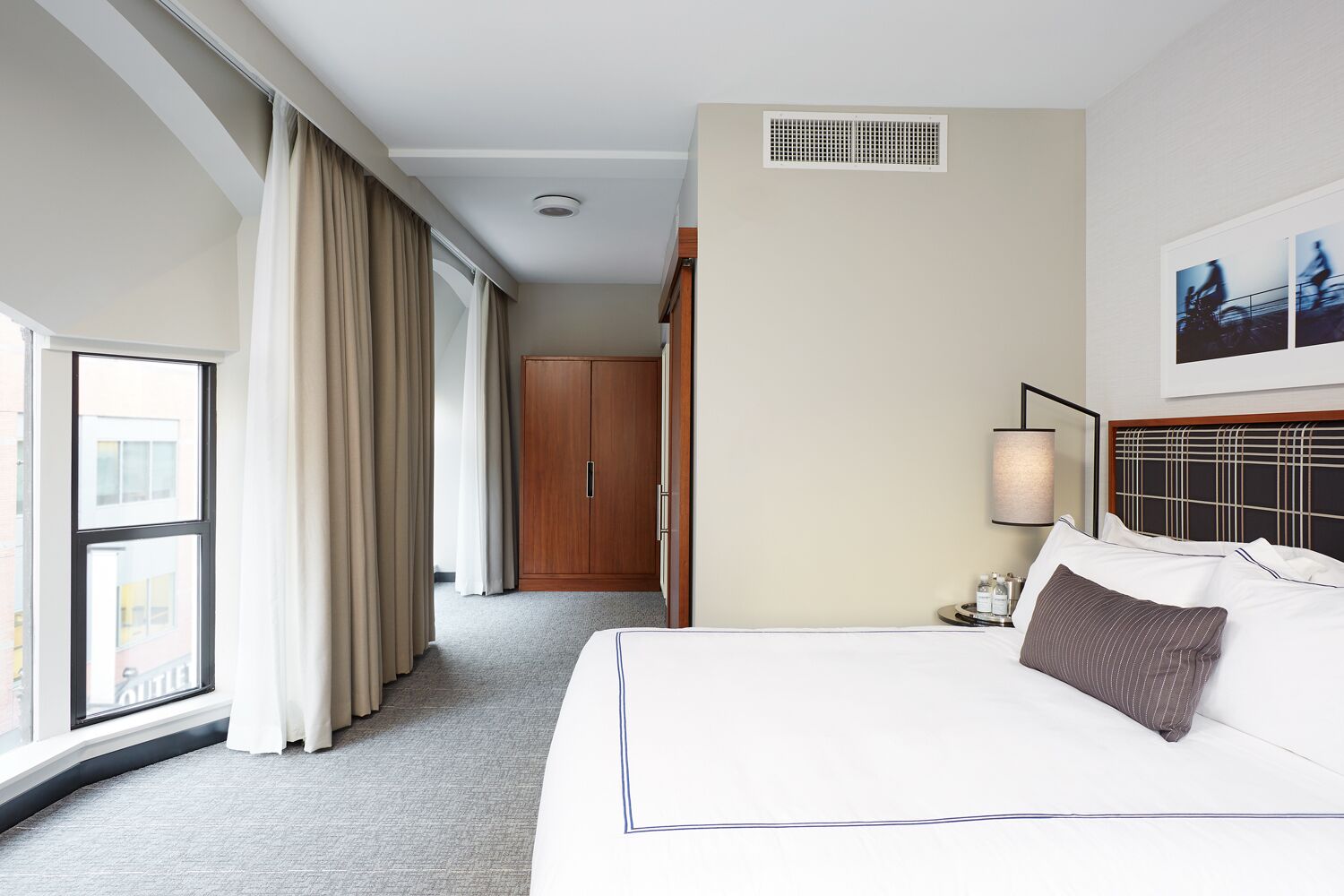 The Corner King Loft | Frette Italian sheets, premium bedding, minibar, in-room safe