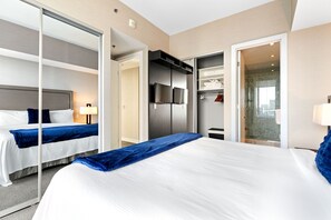 Suite, 2 Bedrooms, Pool Access