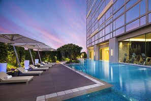 Indoor pool, outdoor pool - Ascott Macau (Macau)