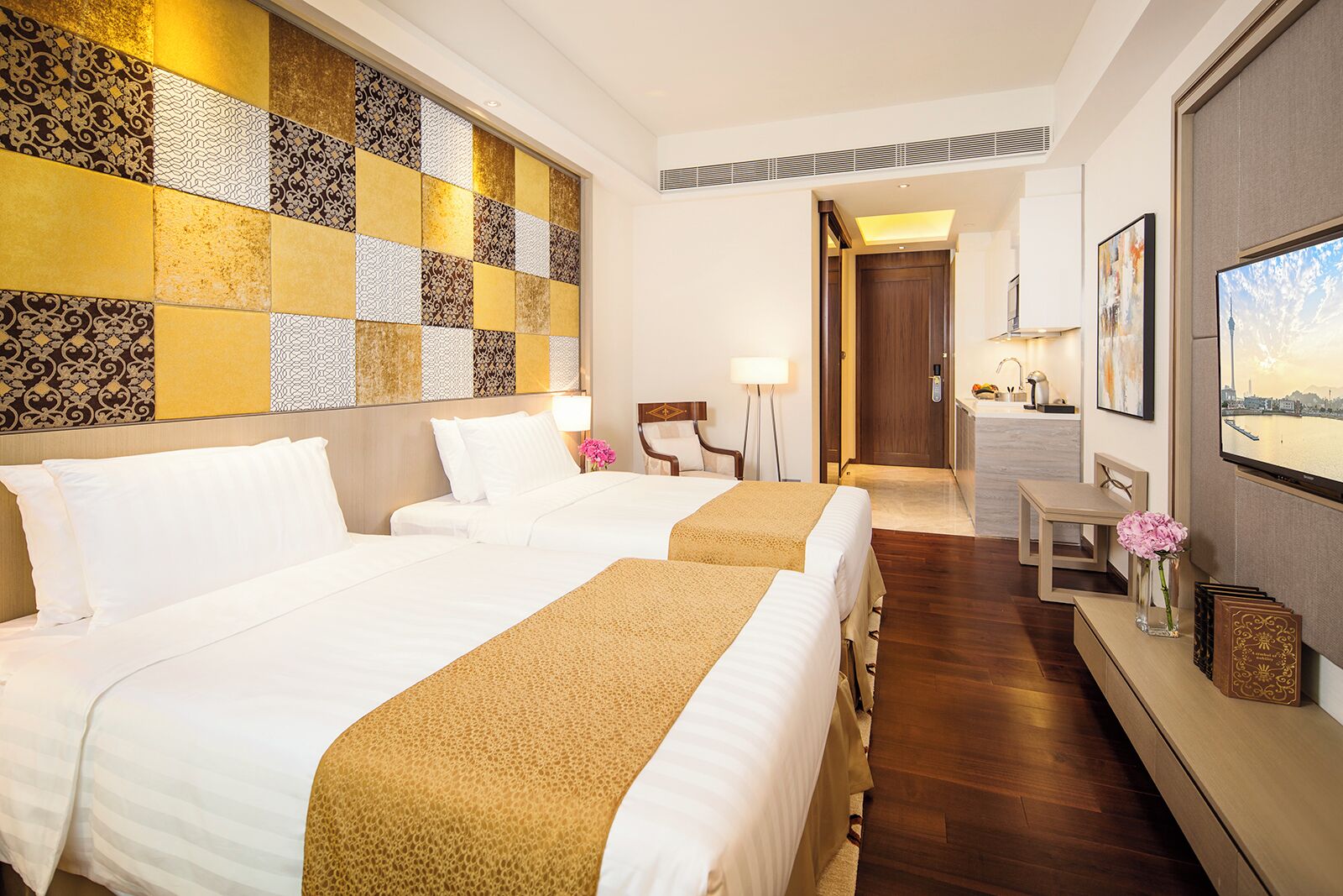 Free minibar items, in-room safe, desk, iron/ironing board