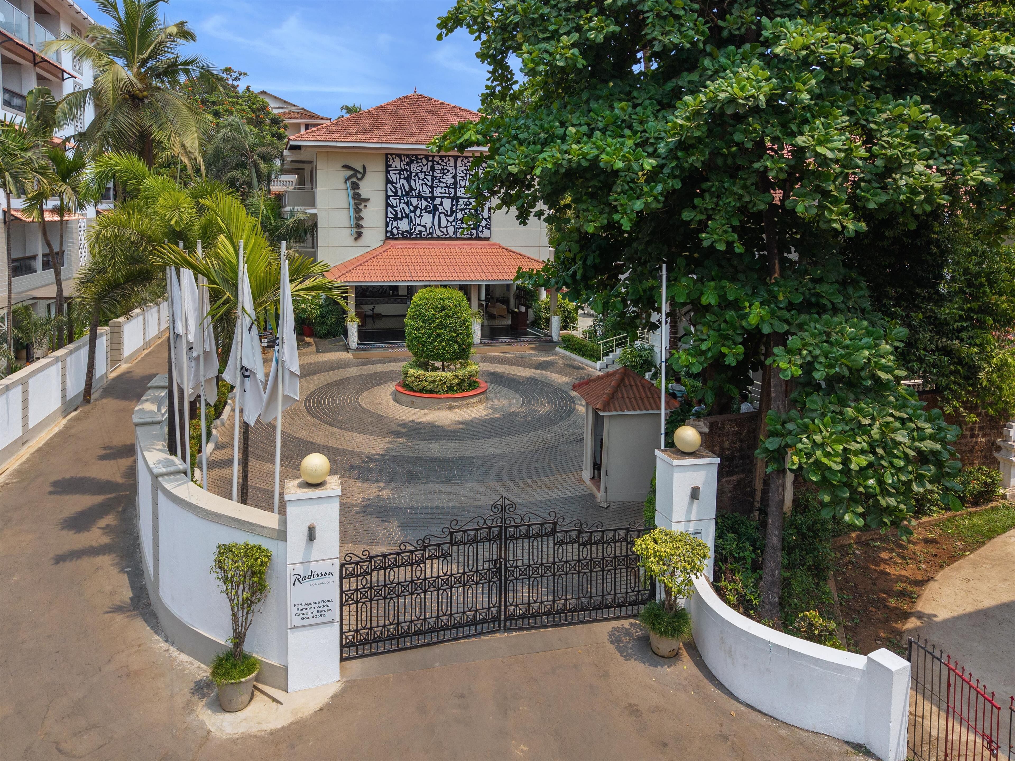 المنشأة من الخارج