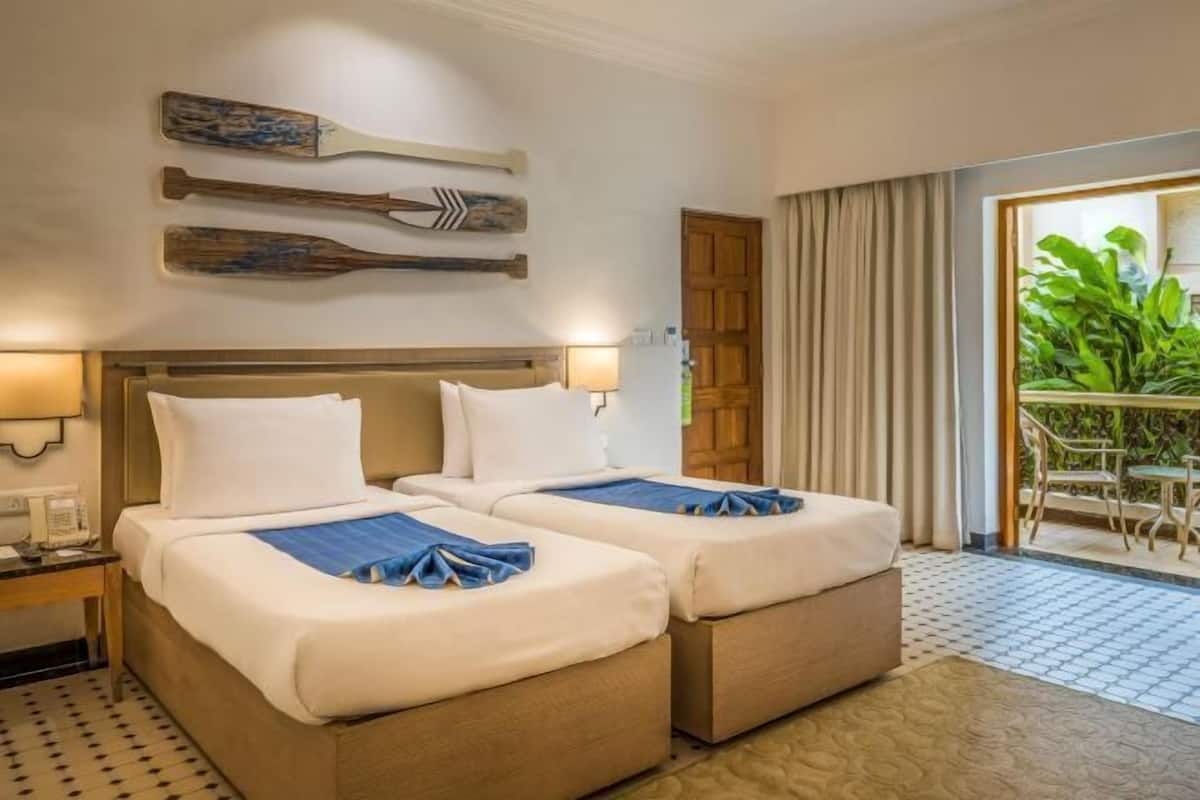 Premium bedding, minibar, in-room safe, individually furnished