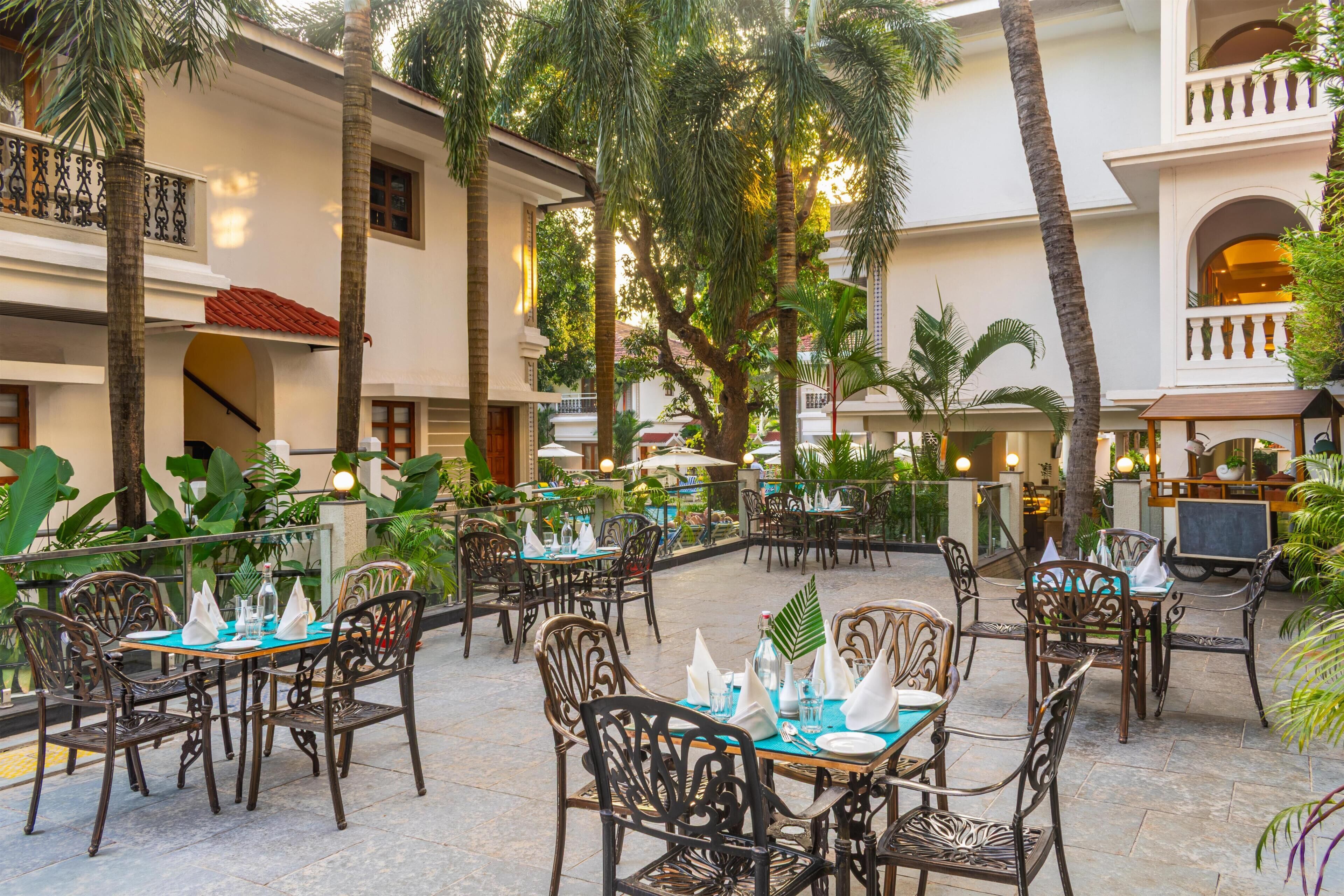 2 ห้องอาหาร, บริการอาหารเช้า