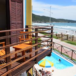 2 outdoor pools, pool loungers