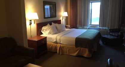 Comfort Inn & Suites