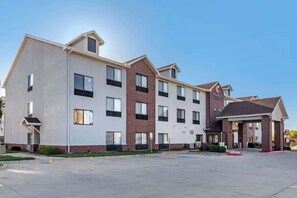 Exterior - Comfort Inn & Suites Emporia (Emporia)